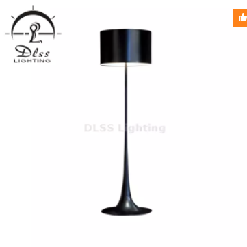 What are the features of the Floor lamp